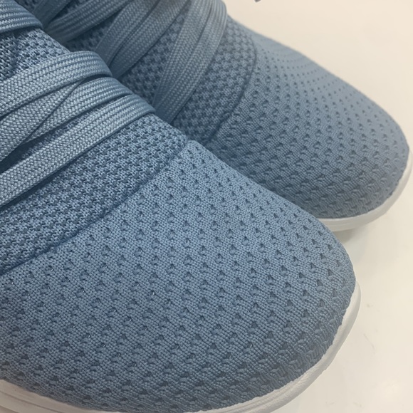 Skechers memory foam sneakers - Picture 4 of 9